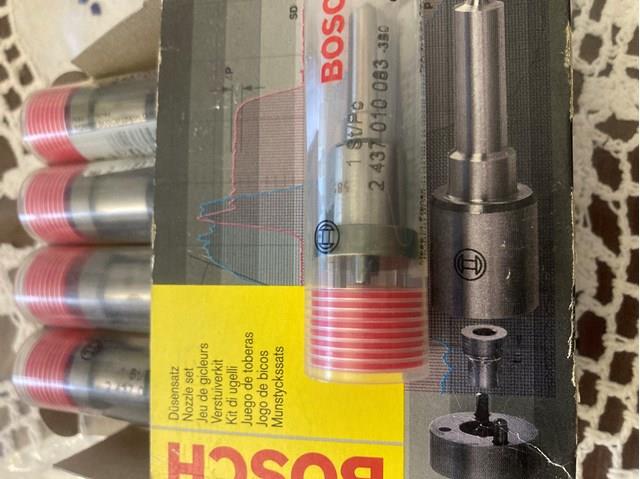 Распылитель форсунки 2437010083 Bosch