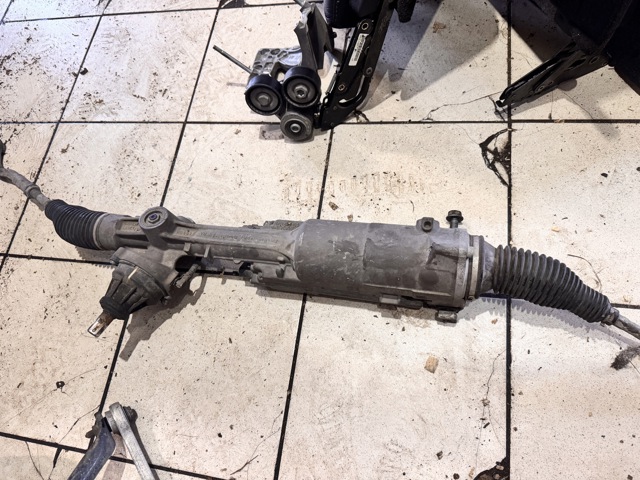 4M1423105 VAG 