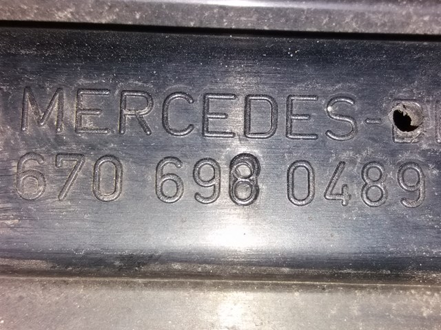 A6706980489 Mercedes grelha do radiador