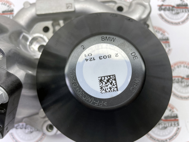 11518478476 BMW Насос водяной