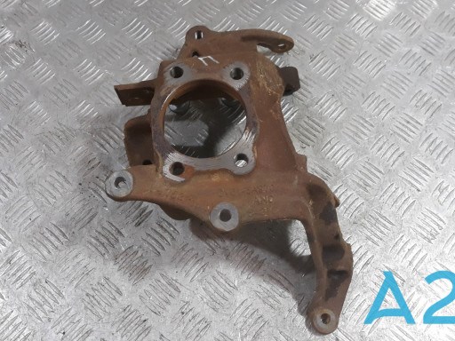 Цапфа задняя правая CV615A970 Ford