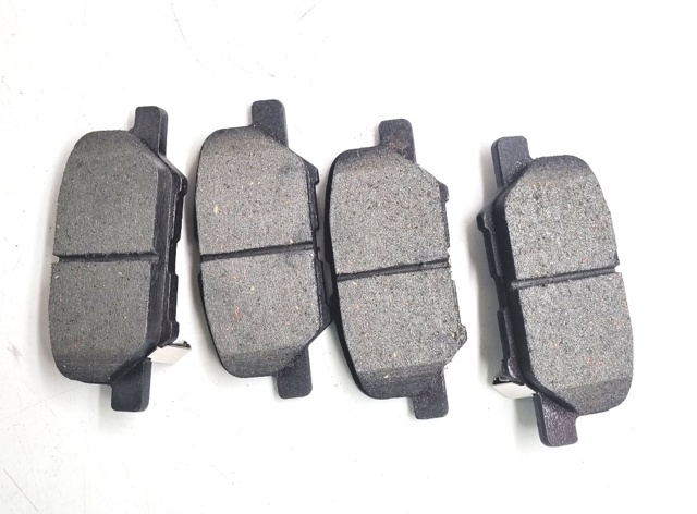 Задние тормозные колодки QE0421E Q-top