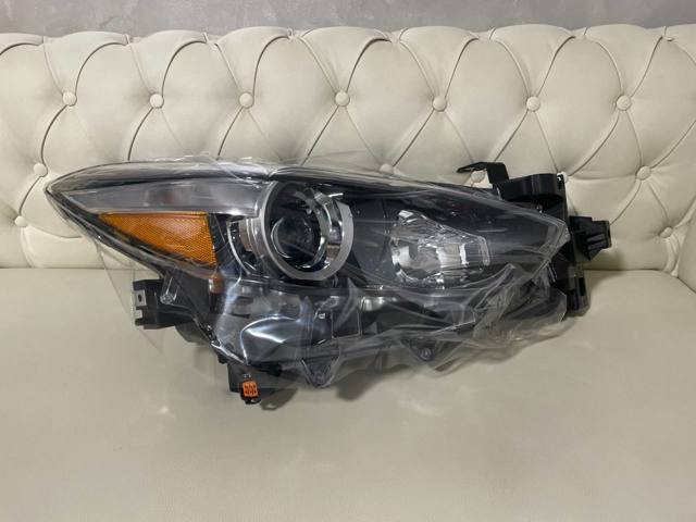 BABF510K0D Mazda Фара передняя правая