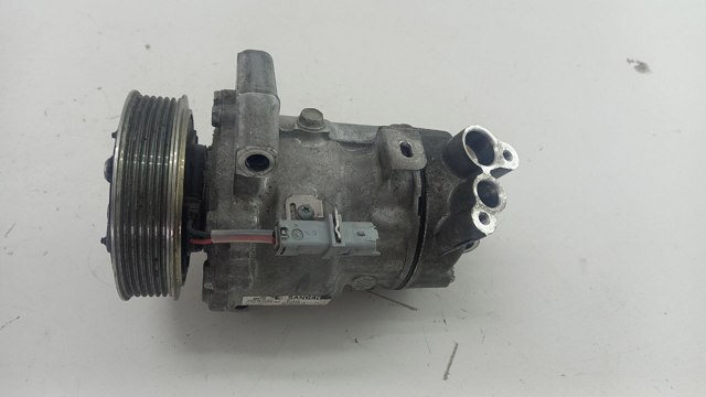 Насос кондиционера Renault (RVI) 926007691R