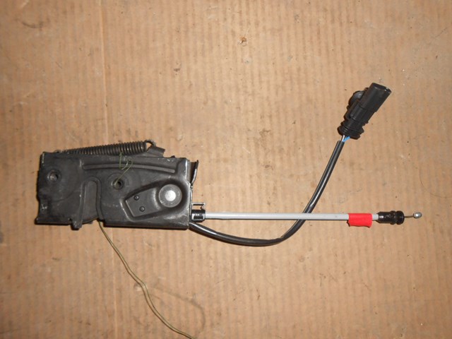 Замок капота левый Volvo 32318456 цена, от 128.26 USD