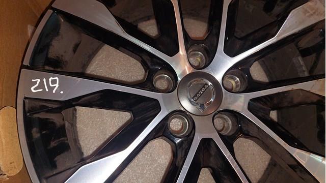 Купить 32207147 Volvo 
