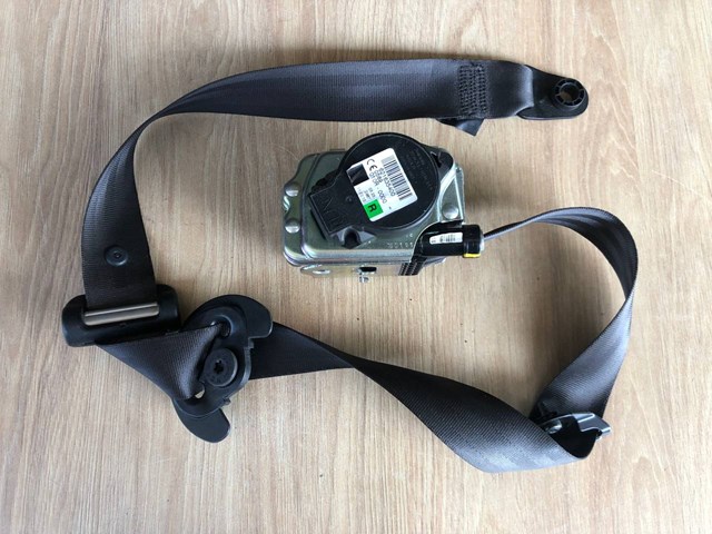 Купить LR057415 Land Rover Ремень безопасности