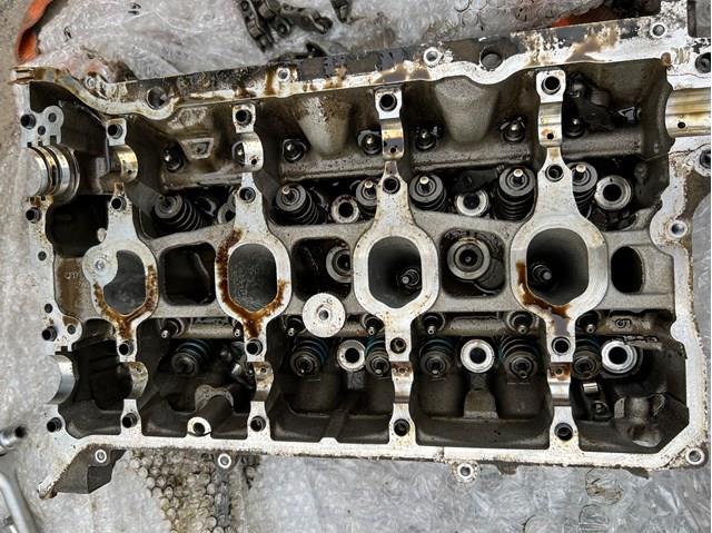 PE0110100B Mazda Головка блока цилиндров