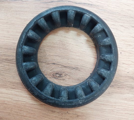 Проставка задней пружины 3M515599BE Ford