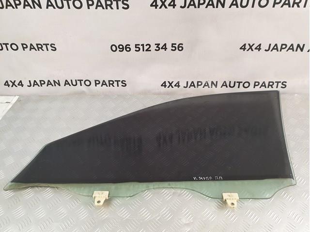 Стекло двери передней правой 80300CA010 Nissan