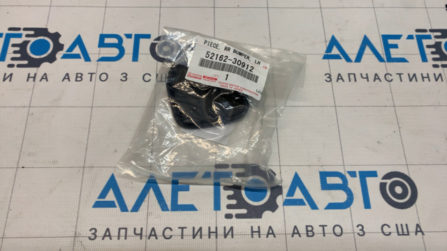 Пистон крепления переднего бампера 5216230912 Toyota