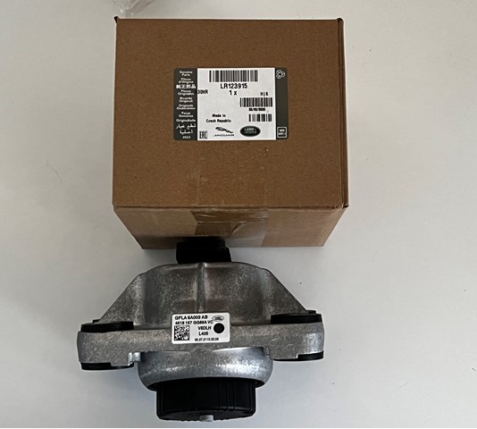 Подушка (опора) двигателя правая нижняя Land Rover LR123915 цена, от 77.27 USD
