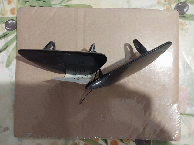 Накладка форсунки омывателя передней фары BMW 51117332683