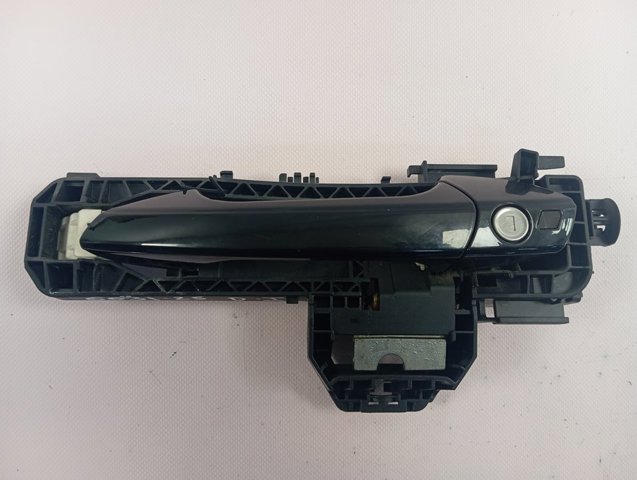 A2047600170649197 Mercedes Ручка левой задней двери наружная