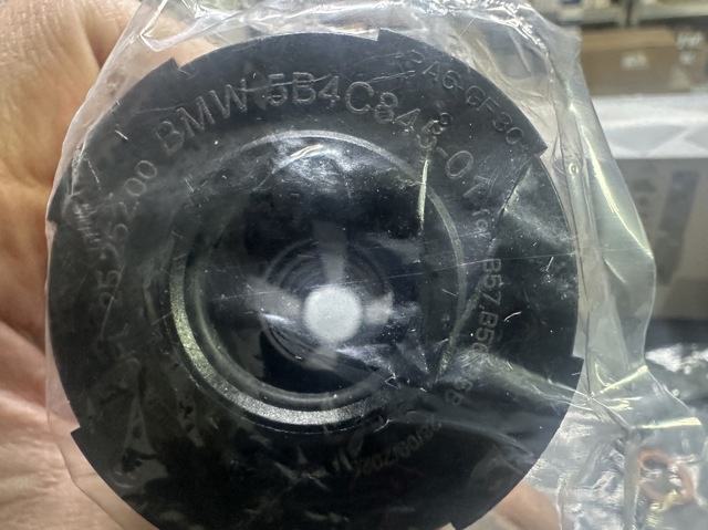 Фильтр масляный BMW 11425B4C845