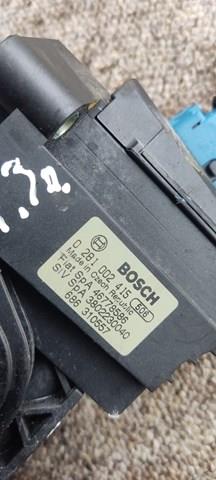 Педаль газа (акселератора) Bosch 0281002415 цена, от 34.55 USD