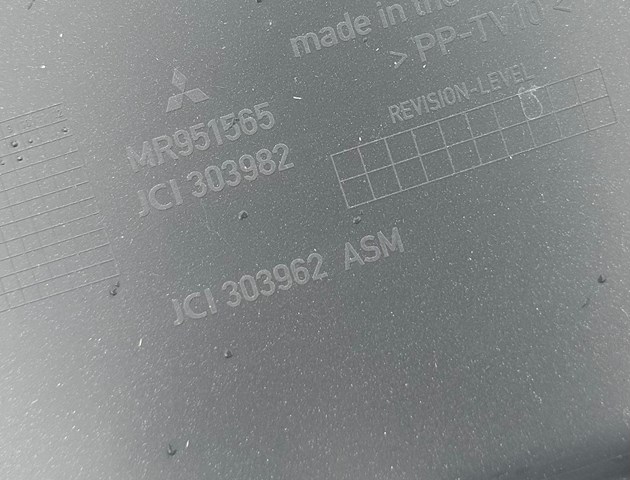 MR951565 Mitsubishi 