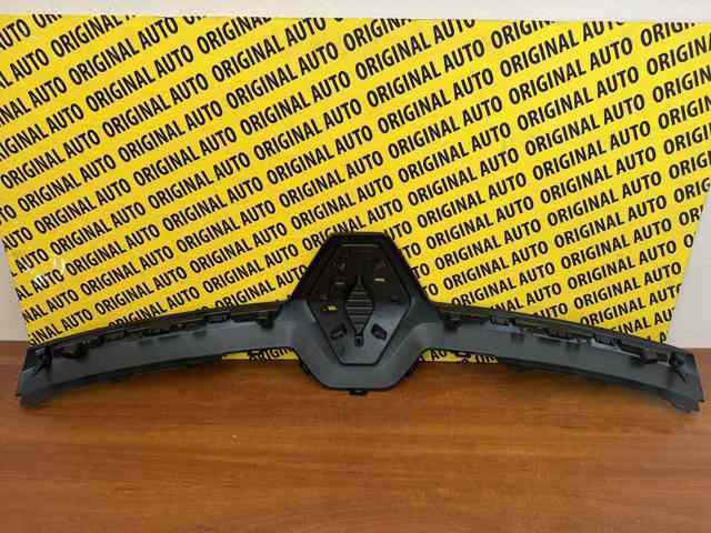 Рамка решетки радиатора Renault (RVI) 623823514R