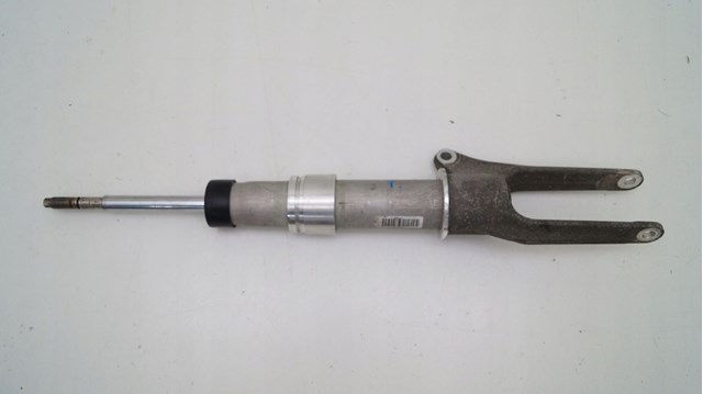 97034306105 Porsche Стойка передняя