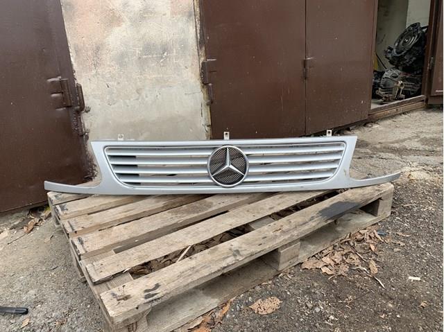 A6388880515 Mercedes Решетка радиатора