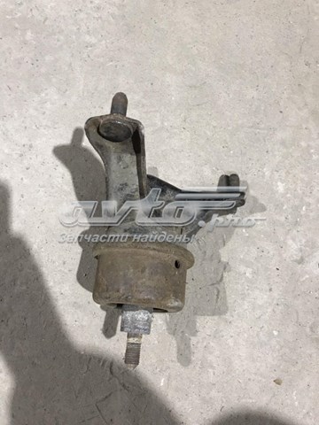 Подушка (опора) двигателя правая передняя 123620V060 Toyota