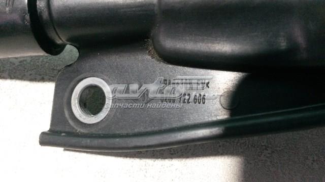 Горловина маслозаливная Renault (RVI) 8200722806 цена, от 4.23 USD