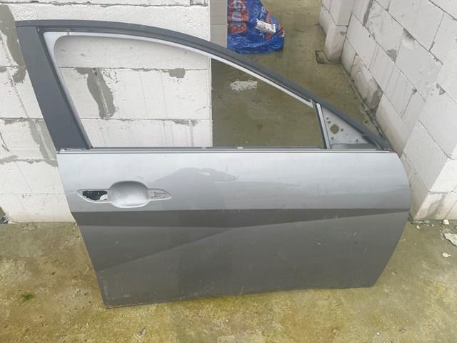 Пассажирская передняя дверь Hyundai/Kia 76004AA000