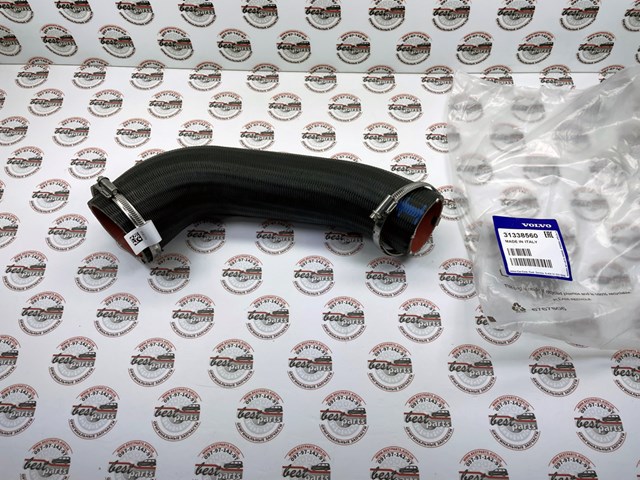 Патрубок интеркулера 31338560 Volvo