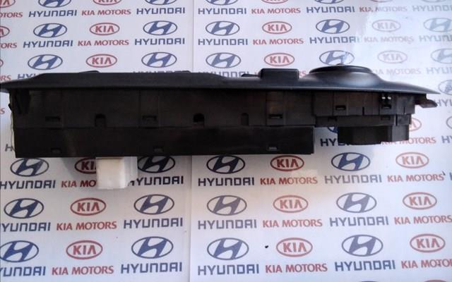  935702G100T0 Hyundai/Kia