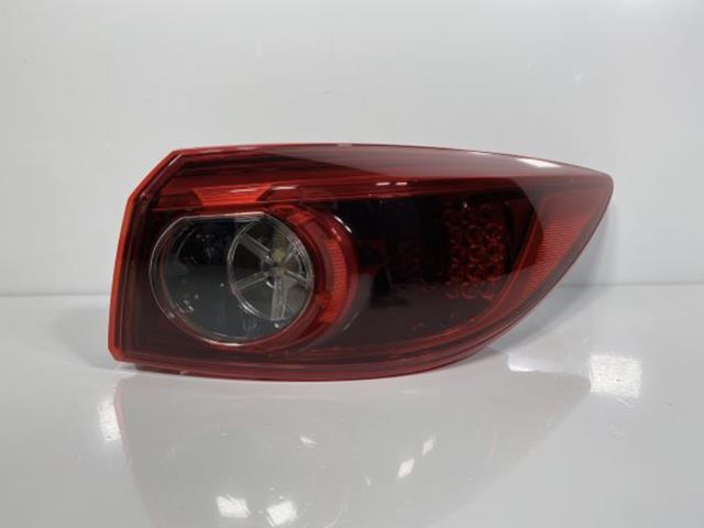 Фара задняя правая внешняя Mazda B53W51150 цена, от 224.41 USD