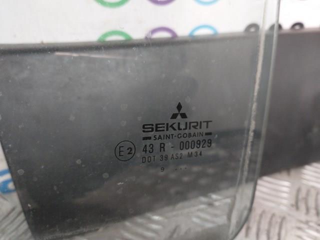 Стекло заднее левое Mitsubishi MR720214