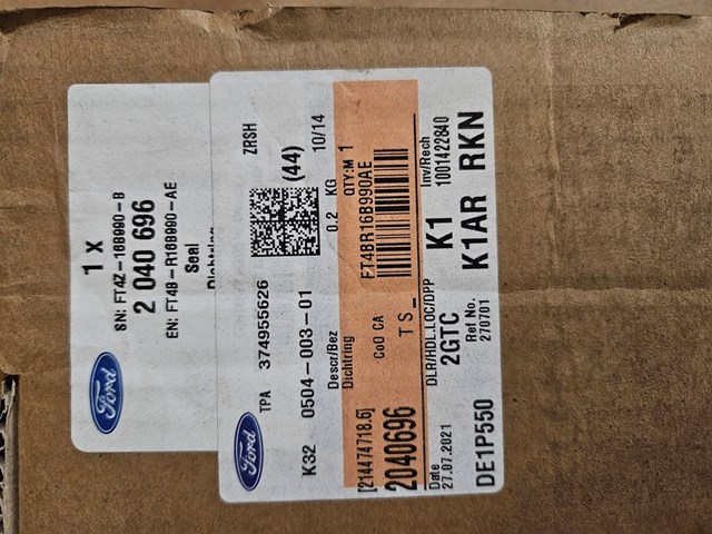 2040696 Ford 