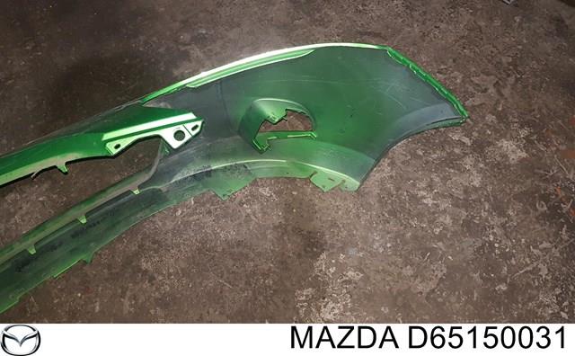 Передний бампер D65150031 Mazda