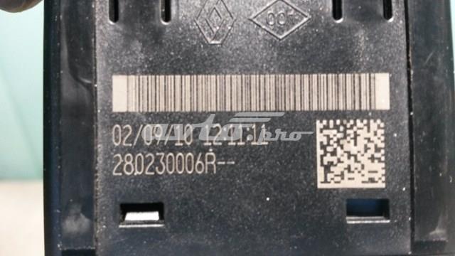 Зарядное устройство USB 280230006R Renault (RVI)