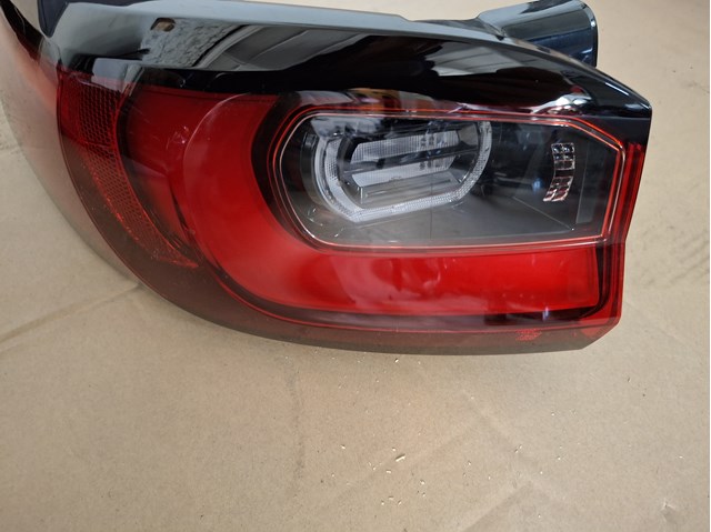 Задняя левая внешняя фара Mazda KMV751160 цена, от 200.34 USD