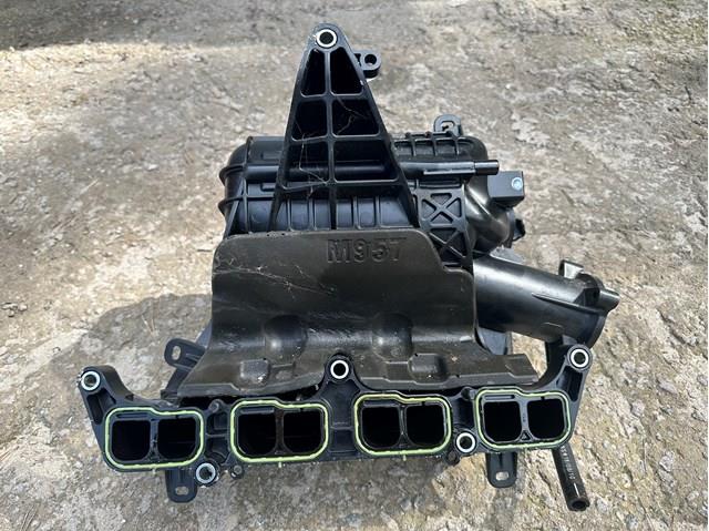 Купить PE2713100 Mazda Впускной коллектор