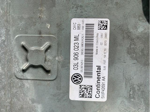 03L906023ML VAG Мозги двигателя