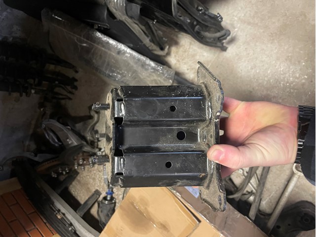  Nissan/Infiniti 622116CA0A