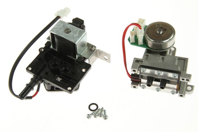 Купить F00BH40203 Bosch Насос AD BLUE
