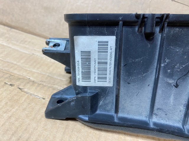  101353600A Tesla