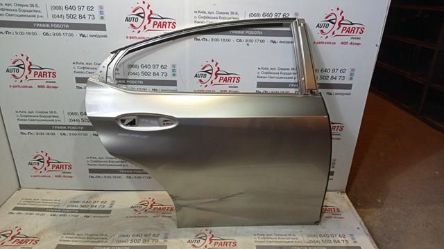 6700333301 Toyota Дверь задняя, правая