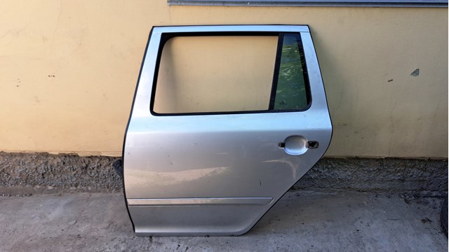  Дверь задняя левая Skoda Octavia 