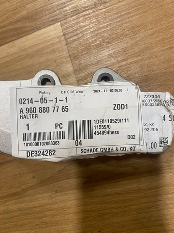 Правое крепление переднего бампера Mercedes A9608807765 цена, от 31.41 USD