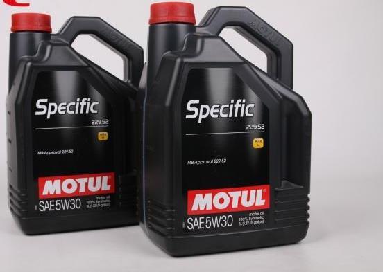 843651 Motul Масло двигателя