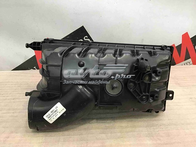 LR095790 Land Rover Корпус воздушного фильтра левый