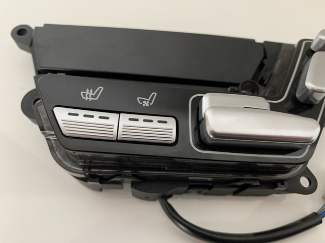 2218708758 Mercedes 