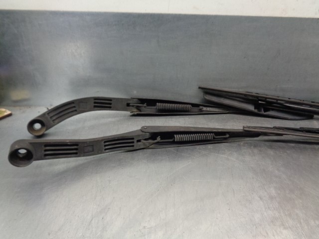 Купить 86532SA050 Subaru Поводок стеклоочистителя