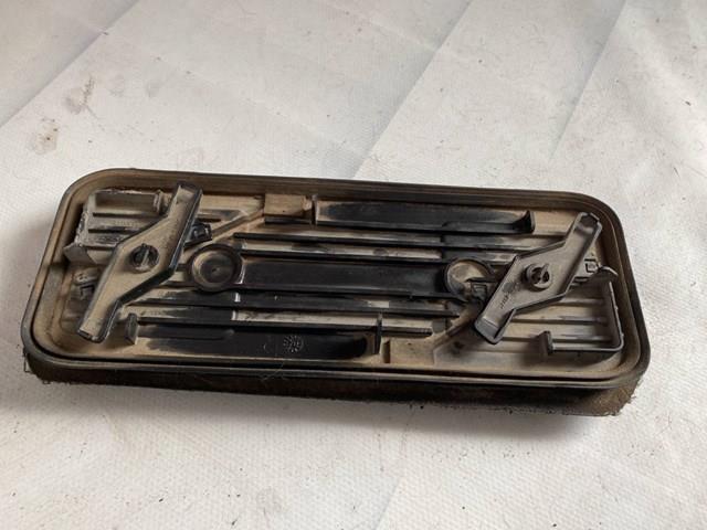 8200326383 RENAULT Cubierta del filtro de habitáculo original y equivalente