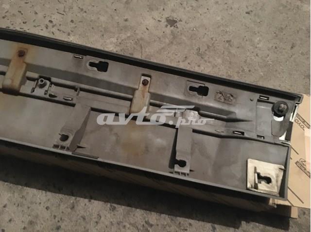 7507660120C1 Toyota Молдинг задней левой двери