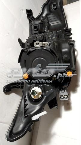 Фары Toyota 8115002E21